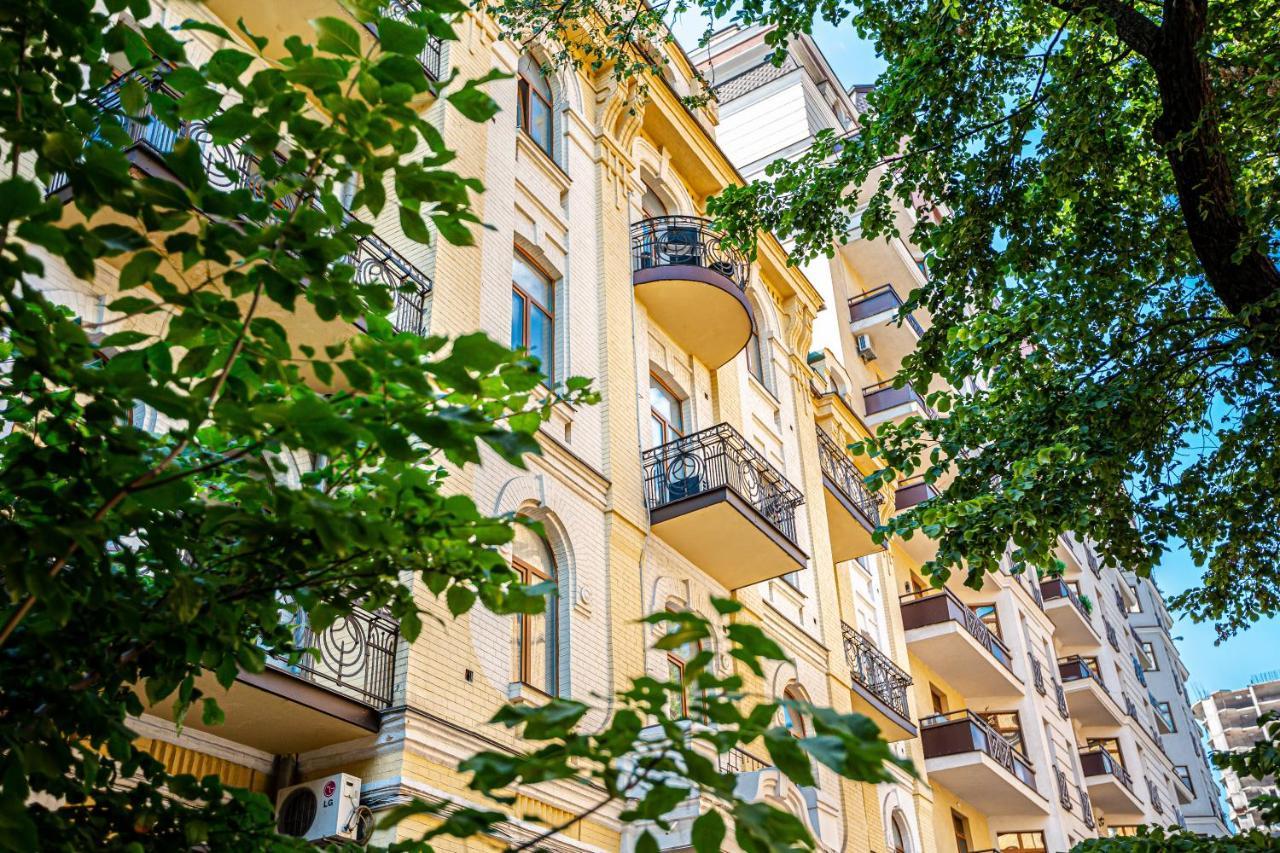 Senator City Center Kyiv Exterior foto